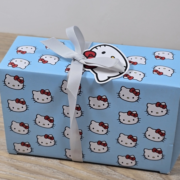 Hello Kitty Unicorn Salt & Pepper Shakers Sanrio NWT Cute Kitchen Decor - Picture 4 of 4